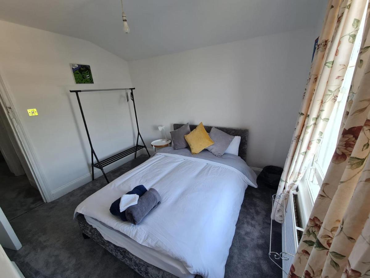 3-Bed House In London Self-Contained In Ladywell Villa Eksteriør billede